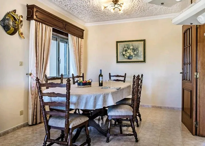 Salgados, Near Albufeira, With Private Pool, 5 Minutes From Gale 别墅