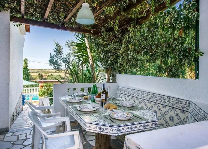 Salgados, Near Albufeira, With Private Pool, 5 Minutes From Gale Guia (Faro)